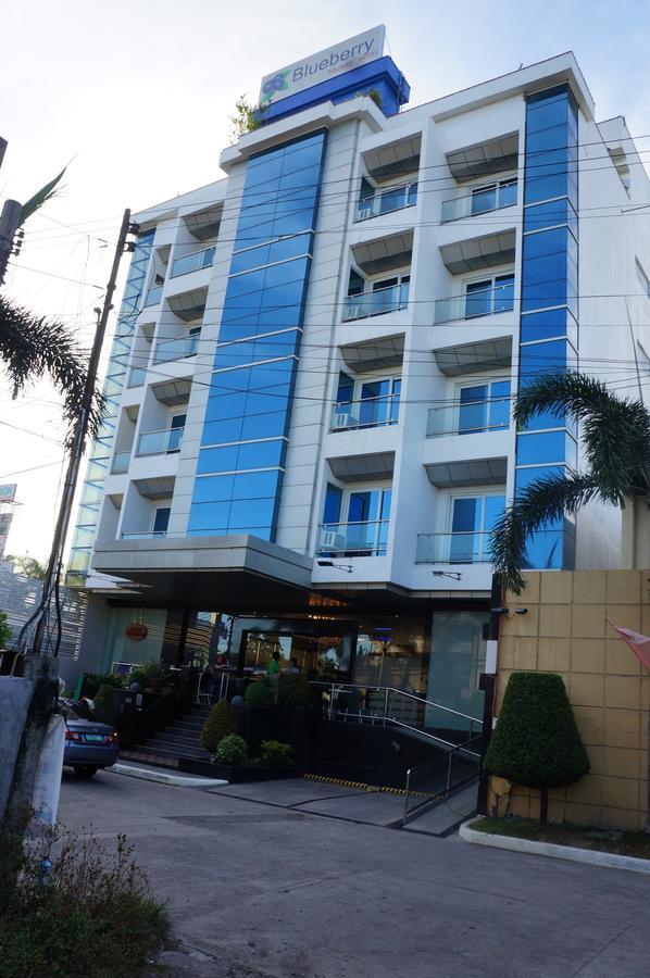 Blueberry Tourist Hotel Davao Exterior photo